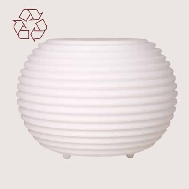 refurbished-side tischlampe-mit-lautsprecher-der-pouf-nikki-amsterdam