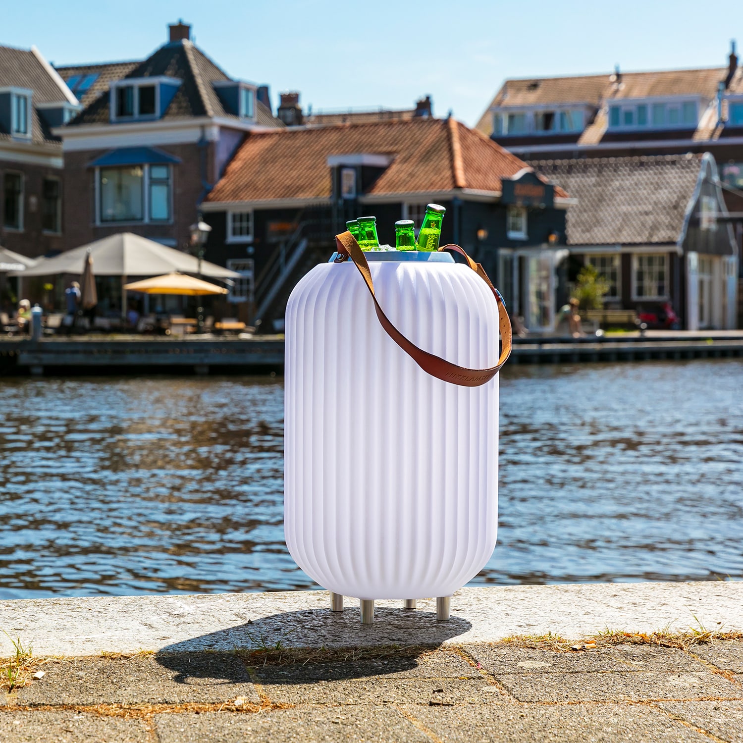 weinkühler-bierkühler-bluetooth-lautsprecher-überholt-nikki-amsterdam-der-lampion-m