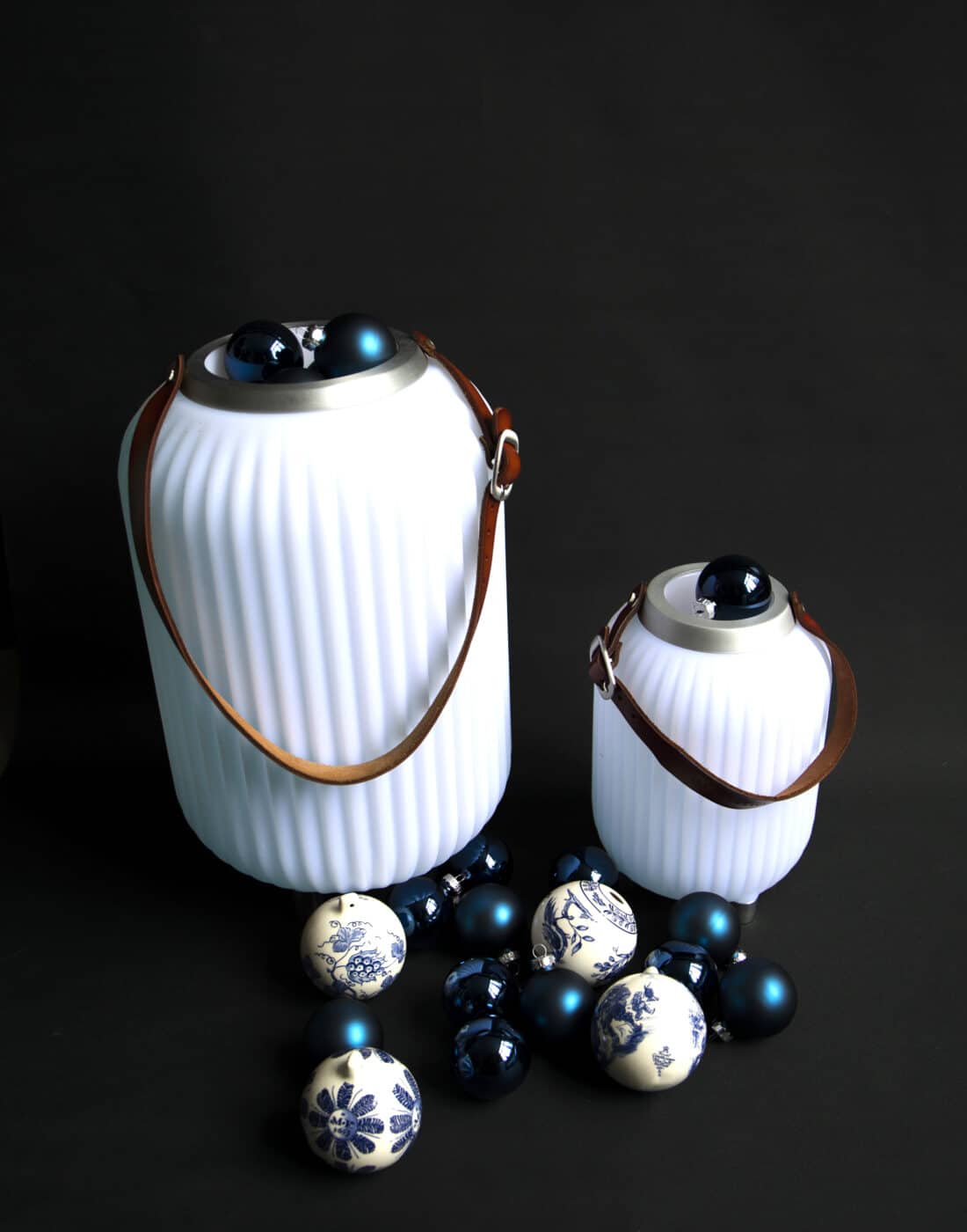 Nikki Amsterdam The Lampion Wine Cooler Speaker Multicoloured Led Lighting Christmas Balls Blue Christmas Gift Scaled Nikki Amsterdam The Lampion Wine Cooler Speaker Multicoloured Led Lighting Christmas Balls Blue Christmas Gift Scaled