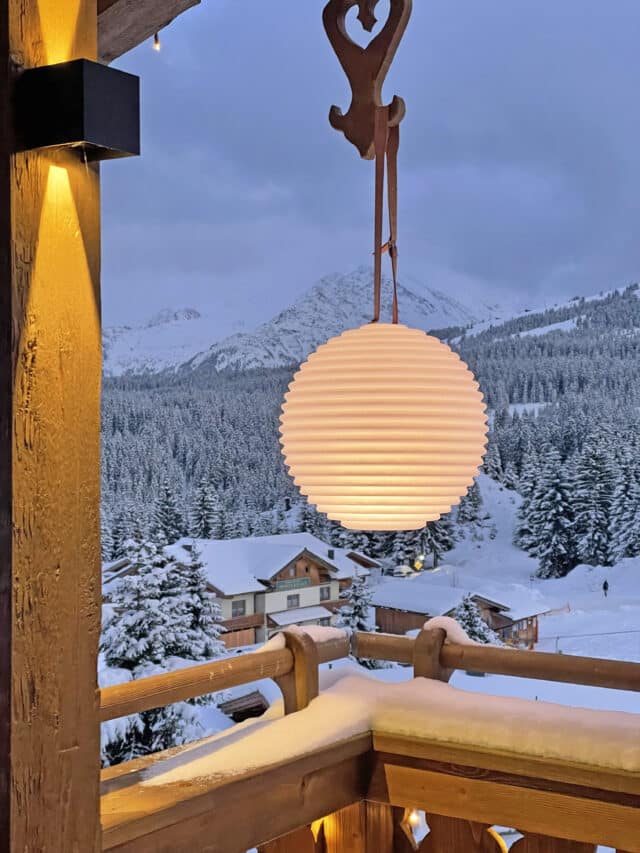 Nikki Amsteram La Boule Multicolore Eclairage Led Waterproof Austria Scaled